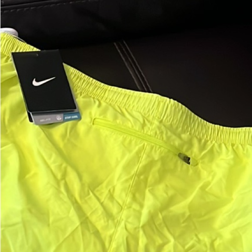 NIKE Dri-Fit neon yellow athletic shorts XL - Picture 5 of 6